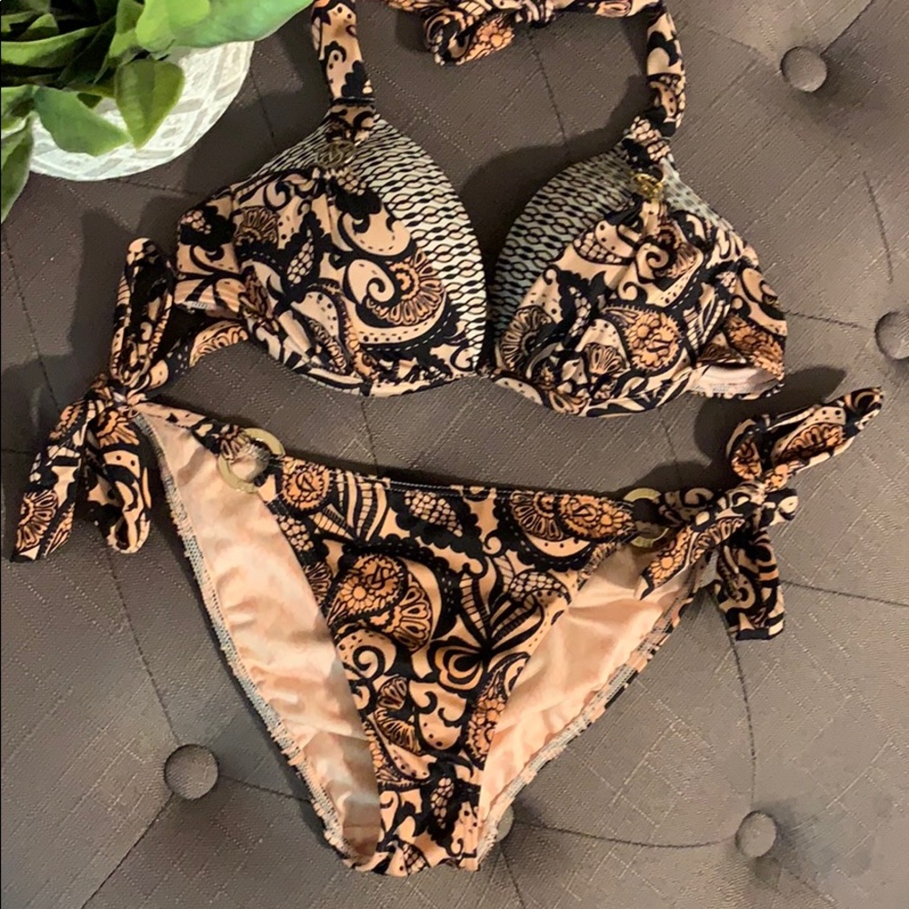 Victoria’s Secret Tan and Black Bikini Set